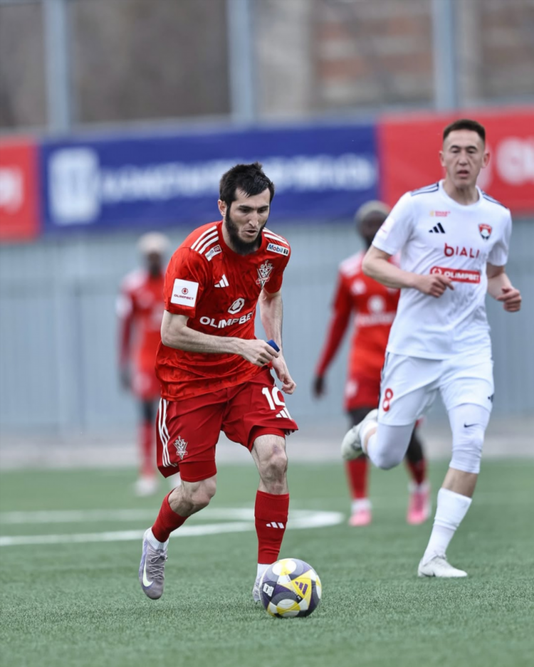Футбол на ку куличках